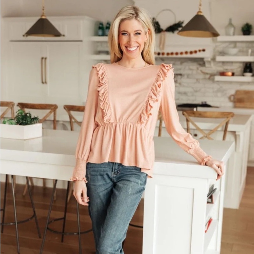 💥 BOGO 💥 NWT Peach Ruffle Peplum Spring Sweater Top XL